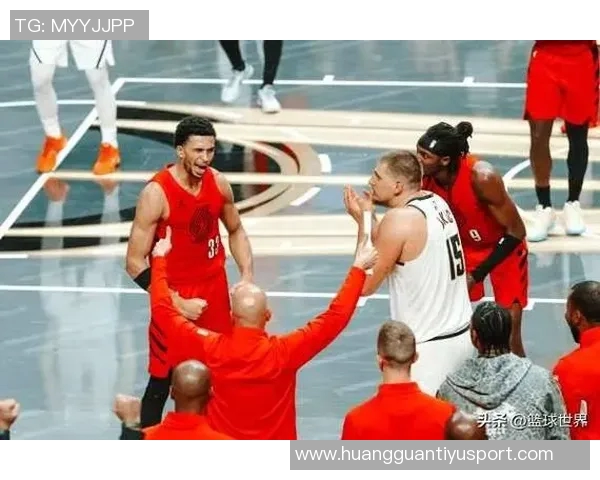 开拓者三名中锋缺阵鹈鹕领先里斯表现低迷普尔替补贡献13分