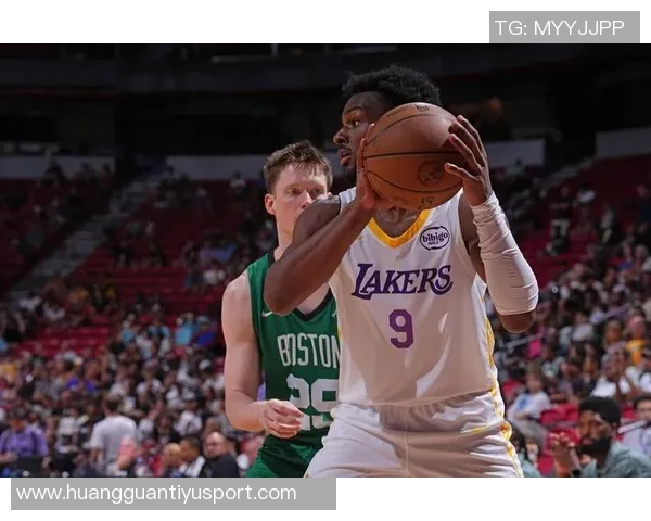 卧龙凤雏组合再现赛场风采美媒调侃艾顿与布朗尼的精彩对决